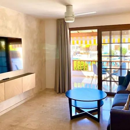 Stylish & Modern 1 Bedroom On Frontline Of Playa Del Duque Apartment